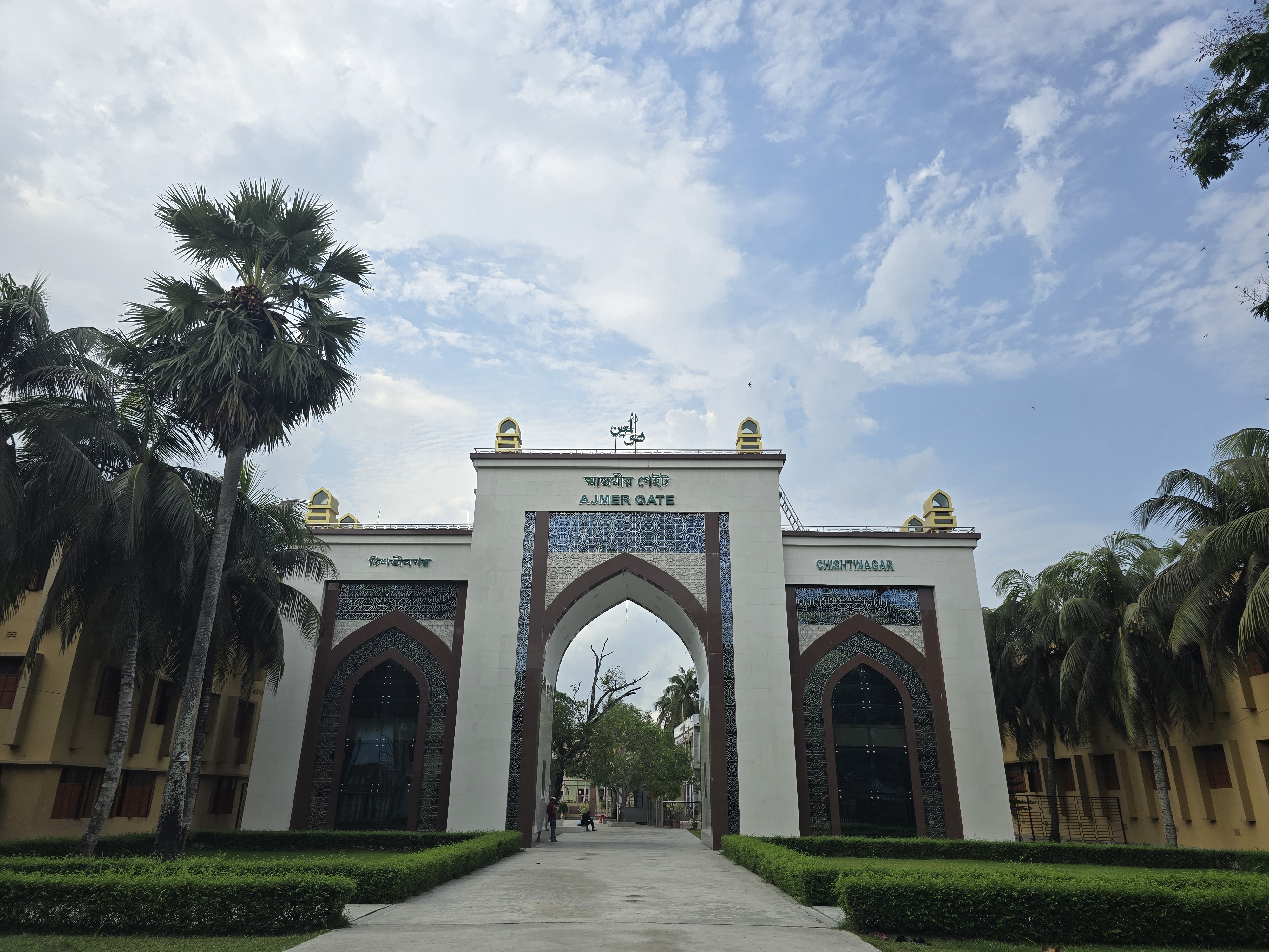 At the Shrine of Hazrat Ghulam Mawla Hossasini Chishty Shampuri (R), Bangladesh